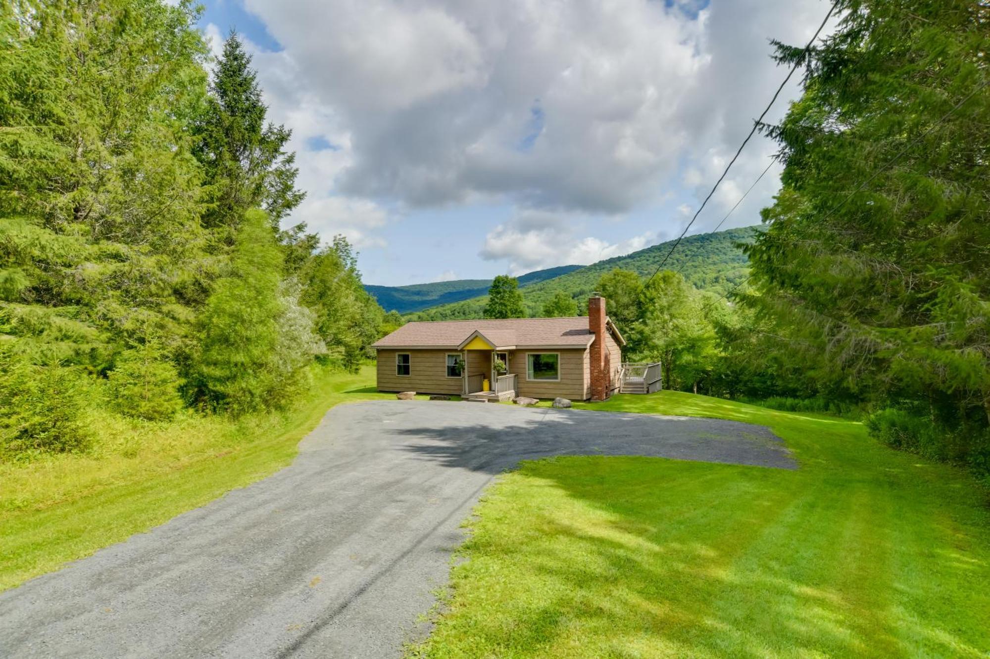 Quiet Catskills Getaway With Deck And Mtn Views New Kingston Exteriér fotografie
